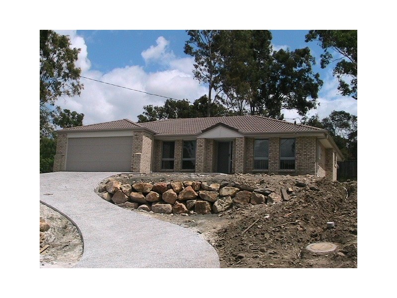 Edens Landing QLD 4207