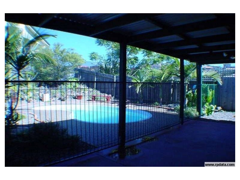 Edens Landing QLD 4207