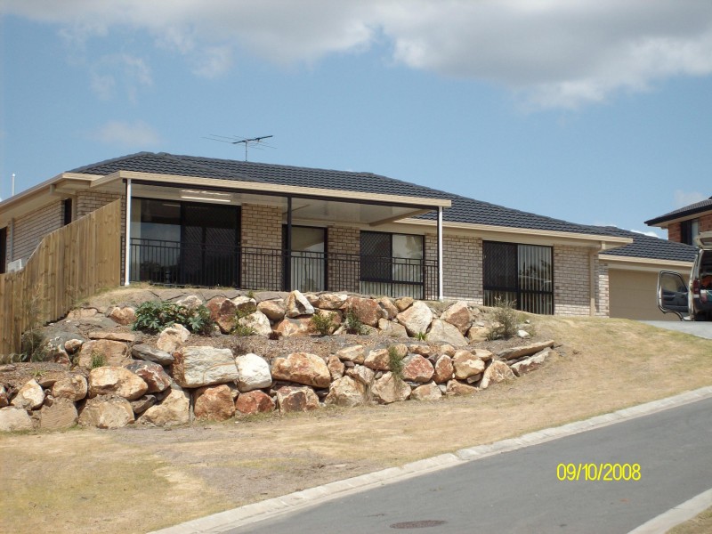 Edens Landing QLD 4207