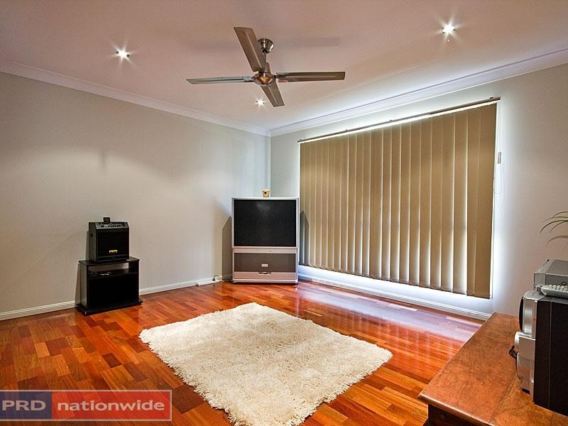 Mount Warren Park QLD 4207