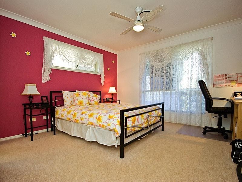 Mount Warren Park QLD 4207