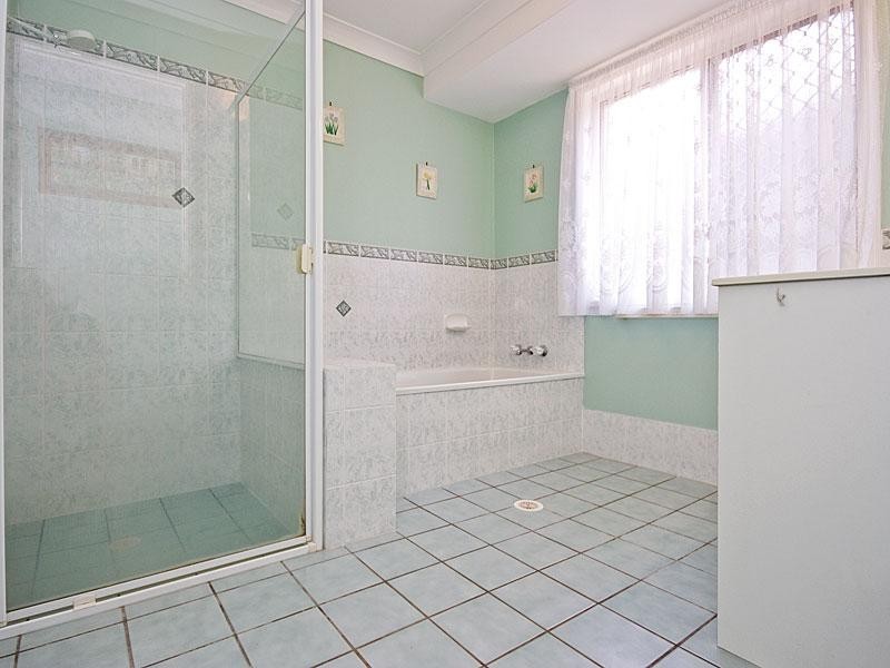 Mount Warren Park QLD 4207