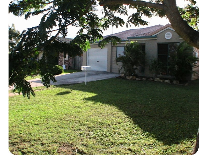 4 Dunbarton Lane, Bethania QLD 4205