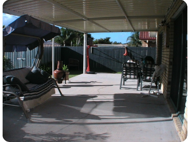 4 Dunbarton Lane, Bethania QLD 4205