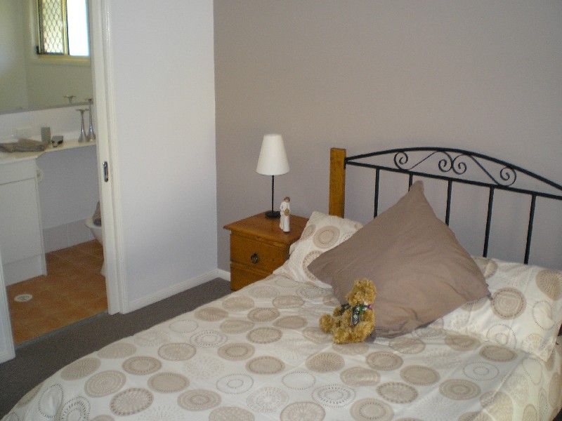 Edens Landing QLD 4207