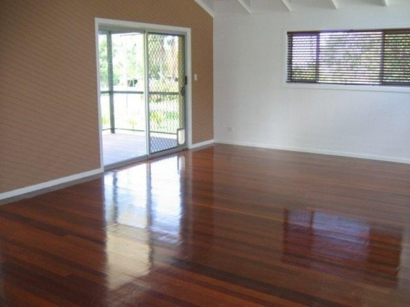 5 Ageston Rd, Alberton QLD 4207