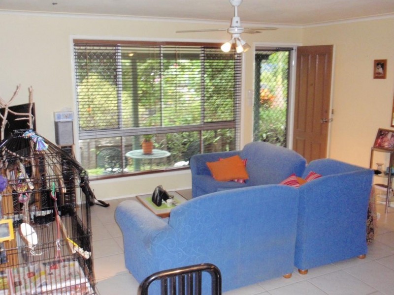 8 River St, Eagleby QLD 4207