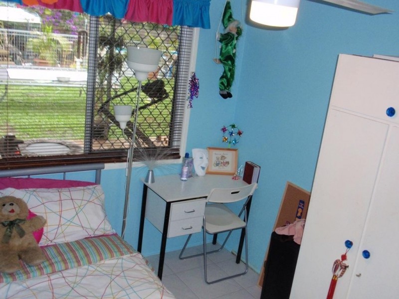 8 River St, Eagleby QLD 4207