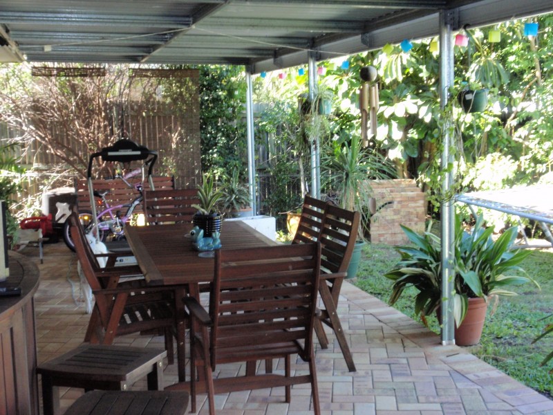8 River St, Eagleby QLD 4207
