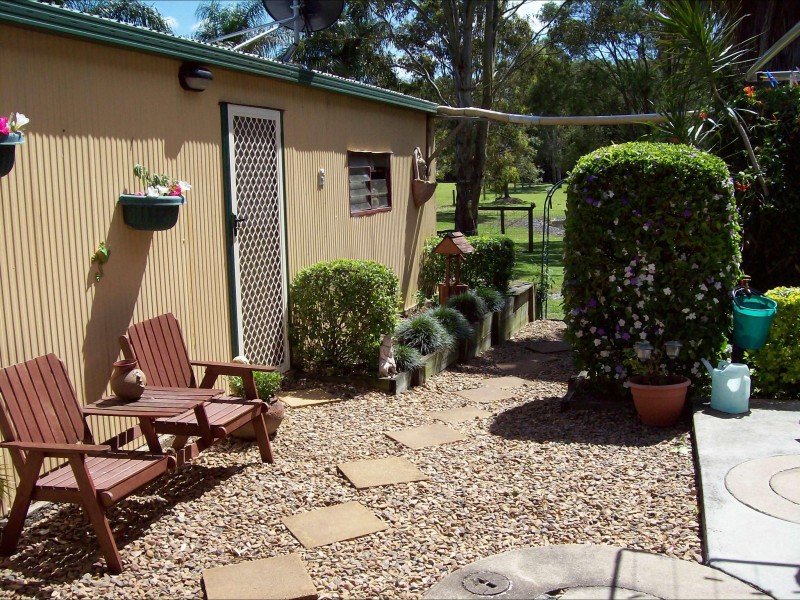 20 River Rd, Alberton QLD 4207