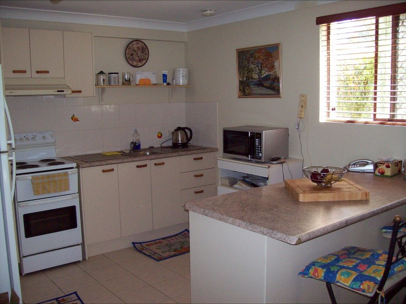 20 River Rd, Alberton QLD 4207