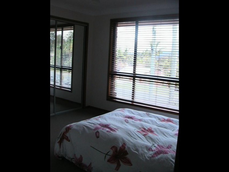 7 Schonwerder Dr, Windaroo QLD 4207