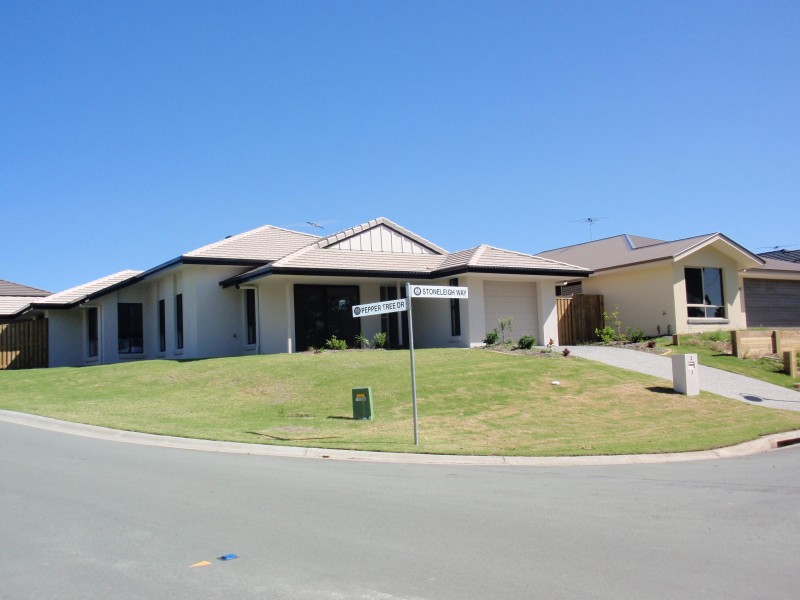 2 Stoneleigh Wy, Holmview QLD 4207