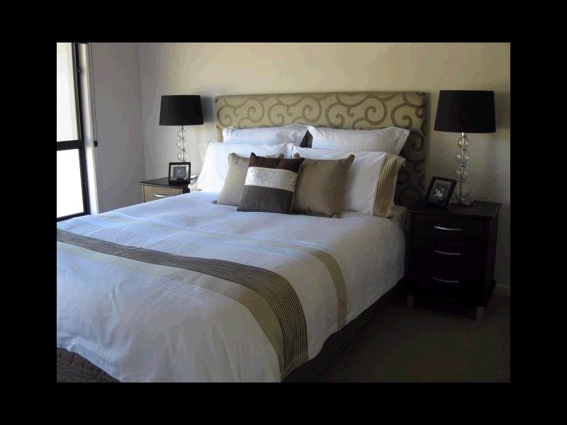 2 Stoneleigh Wy, Holmview QLD 4207