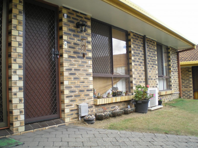 4/5 Ludcke Ln, Beenleigh QLD 4207