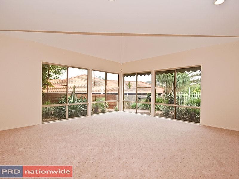 Mount Warren Park QLD 4207