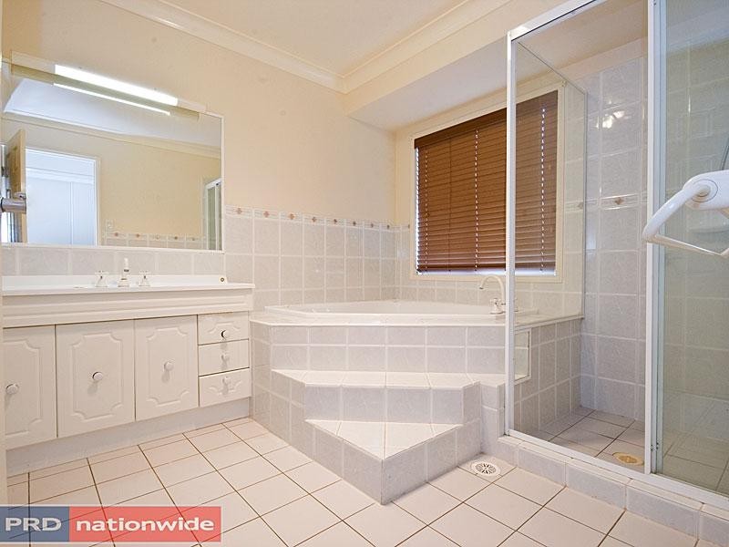 Mount Warren Park QLD 4207