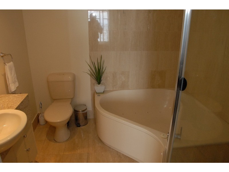 15B “2nd Avenue Apartments” 3 Second Avenue, Burleigh Heads QLD 4220