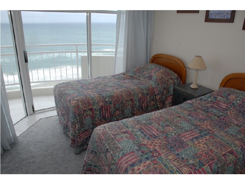 23 B “2nd Avenue Apartments” 3 Second Avenue , Burleigh Heads QLD 4220