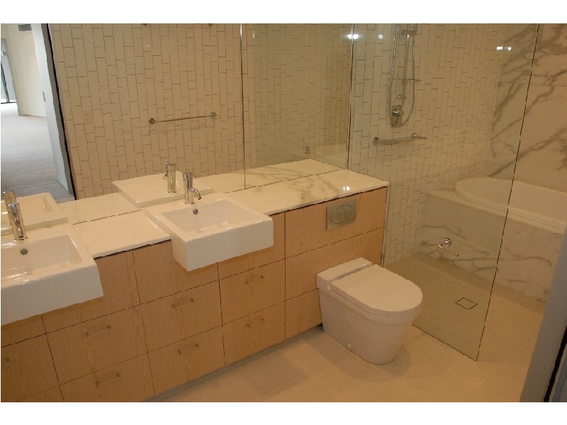 1062 “Ambience” 2 The Esplanade, Burleigh Heads QLD 4220