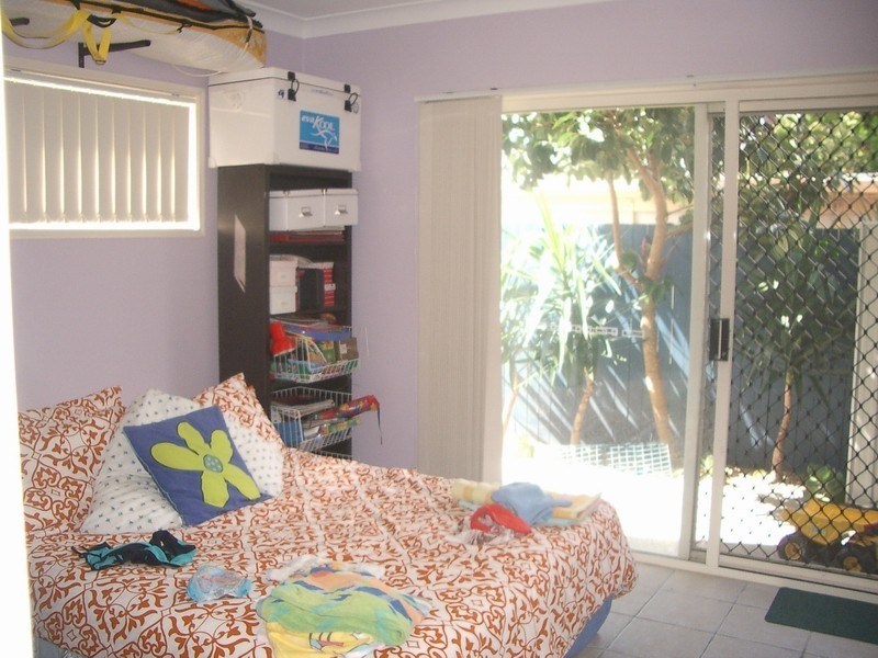 1/10 Anzac Parade, Burleigh Heads QLD 4220