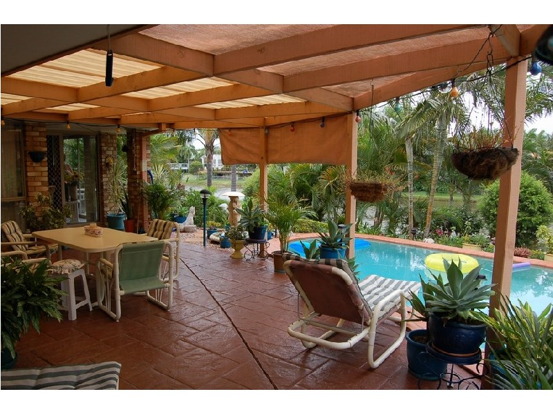 84 Auk Avenue , Burleigh Waters QLD 4220