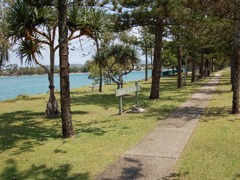 11 Awoonga Avenue, Burleigh Waters QLD 4220