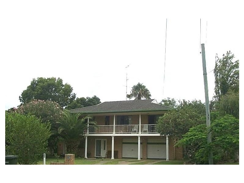 68  Banksia Broadway, Burleigh Waters QLD 4220