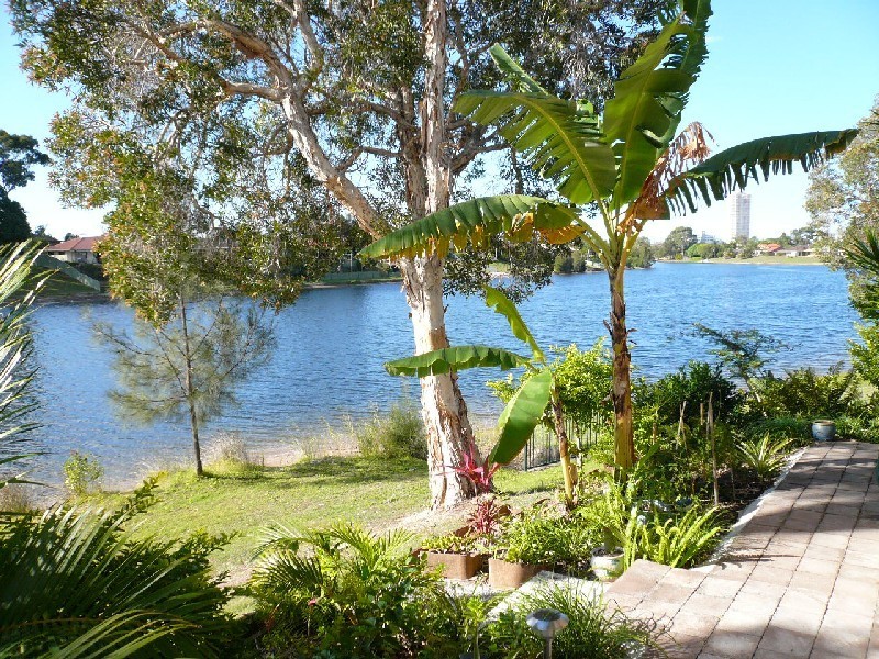 Burleigh Waters QLD 4220