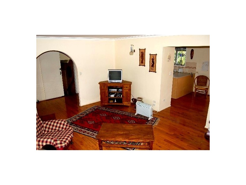 15 Bradley Avenue, Miami QLD 4220