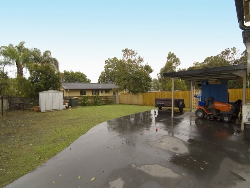 1 Brier Cres, Varsity Lakes QLD 4227