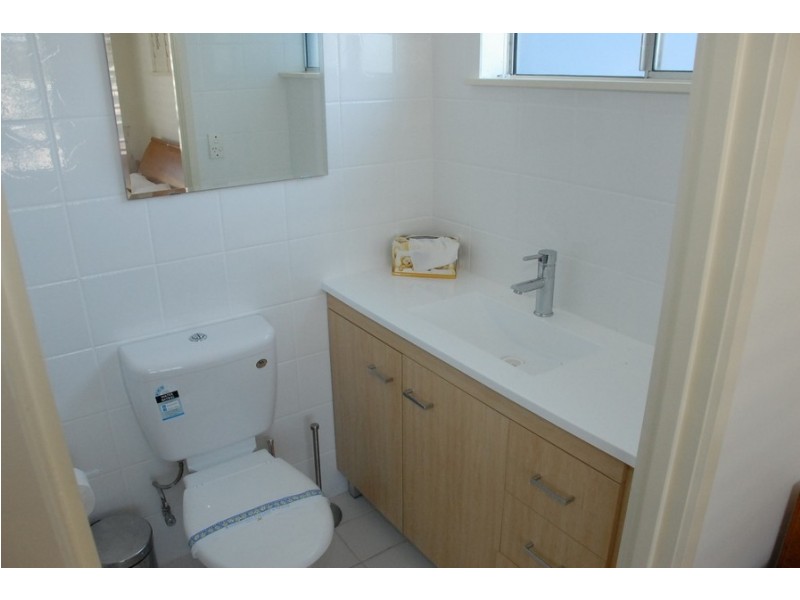 8F “Burleigh Beach Tower” 52 Goodwin Terrace, Burleigh Heads QLD 4220