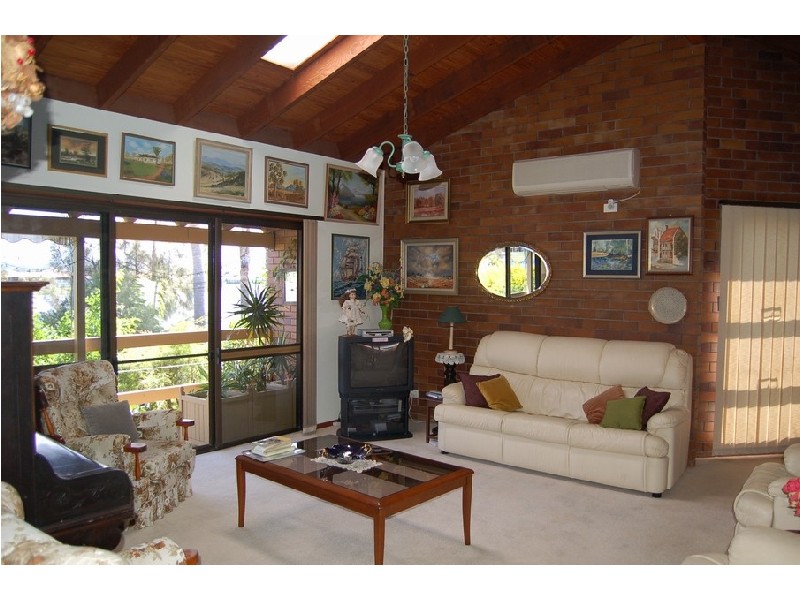 78 Burleigh Street, Burleigh Waters QLD 4220