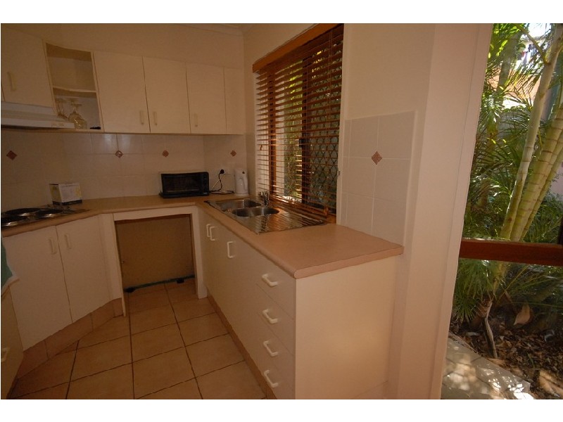 2 “Burrubee One” 1 Burrubee Street, Burleigh Heads QLD 4220