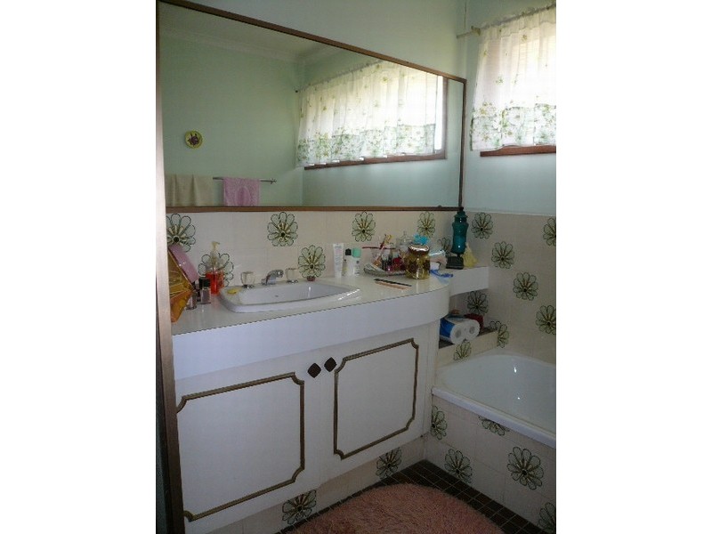 2  Comet Court, Burleigh Waters QLD 4220