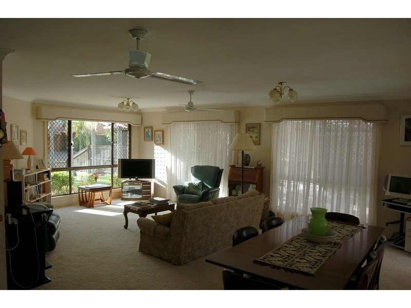 14 Cuckoo Crescent, Burleigh Waters QLD 4220