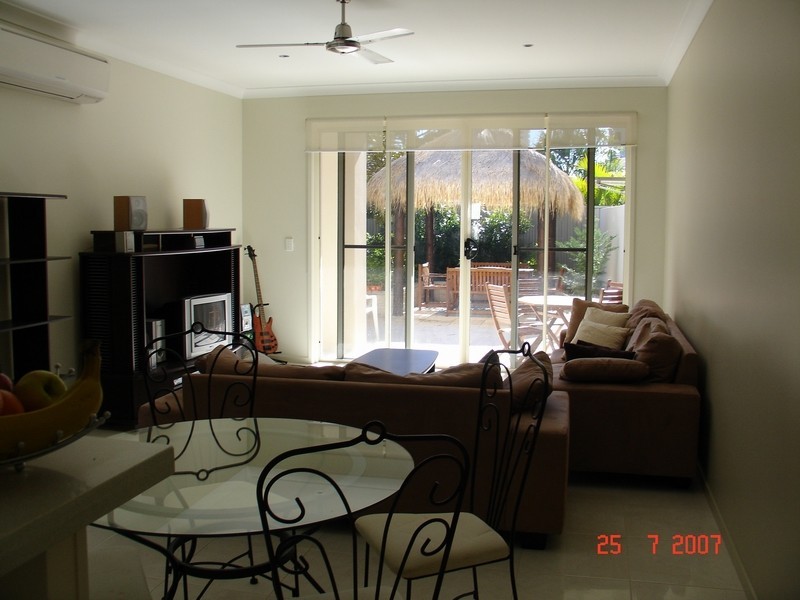 15 B Diana Ave , Burleigh Heads QLD 4220