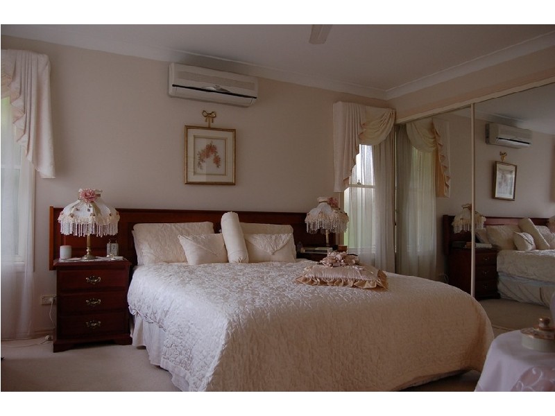 69 Dipper Drive , Burleigh Waters QLD 4220