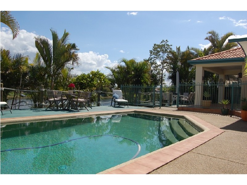 98 Dipper Drive , Burleigh Waters QLD 4220