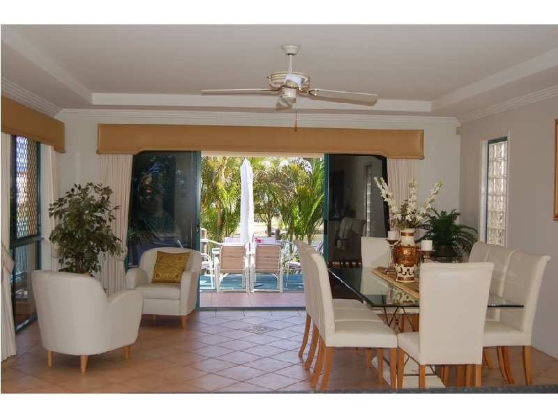 98 Dipper Drive , Burleigh Waters QLD 4220