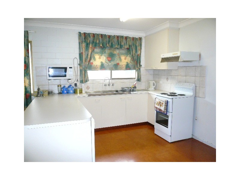 2/23 Doggett Drive, Miami QLD 4220