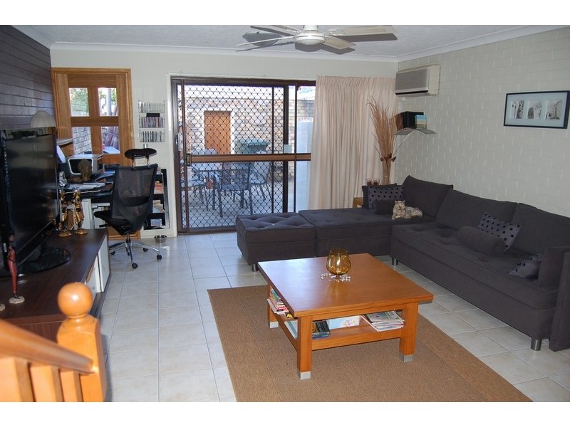 3 “Sherwood South” 26 Dunlin Drive, Burleigh Waters QLD 4220