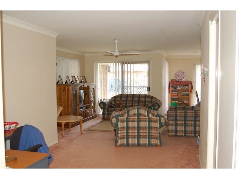 10 Eugene Drive, Varsity Lakes QLD 4227