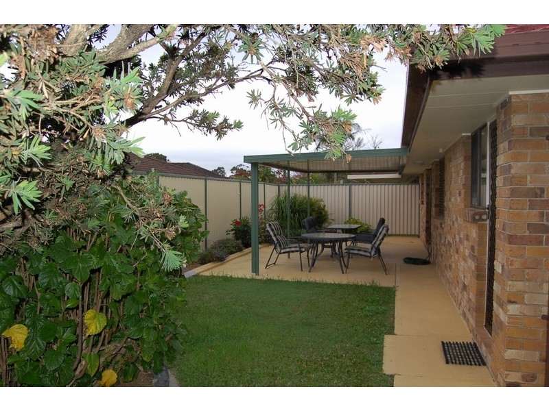 2/5 Greenleaf Court, Burleigh Waters QLD 4220