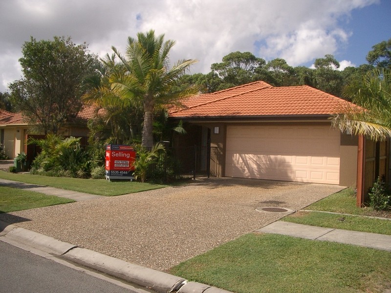 107 Harrier Drive, Burleigh Waters QLD 4220