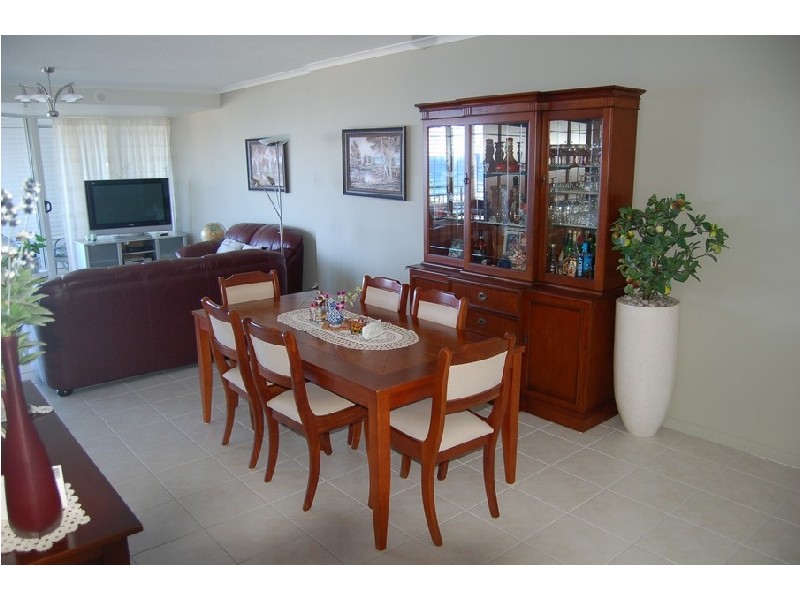 26 “Indigo Blue” 186 The Esplanade, Burleigh Heads QLD 4220