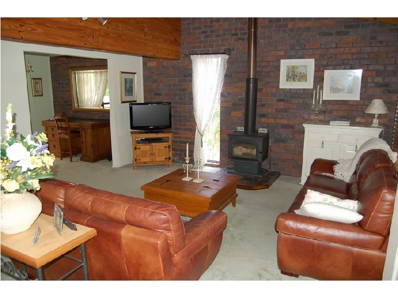 19 Joeith Court, Miami QLD 4220