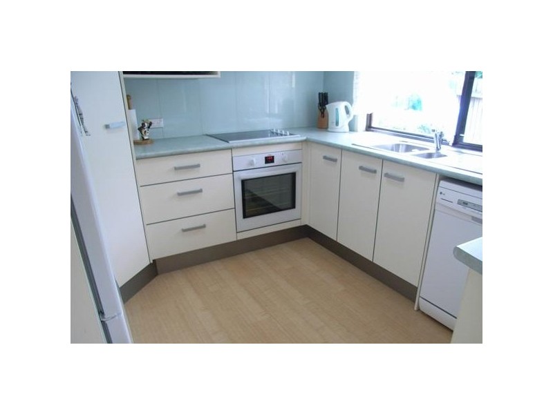 17 Kentwood Drive, Robina QLD 4226