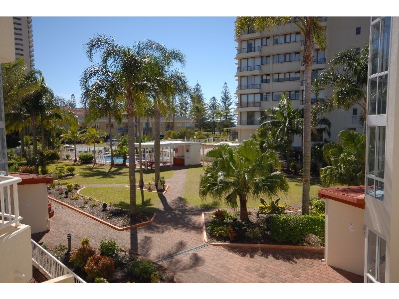 21  “Key Largo” 1915 Gold Coast Highway, Burleigh Heads QLD 4220