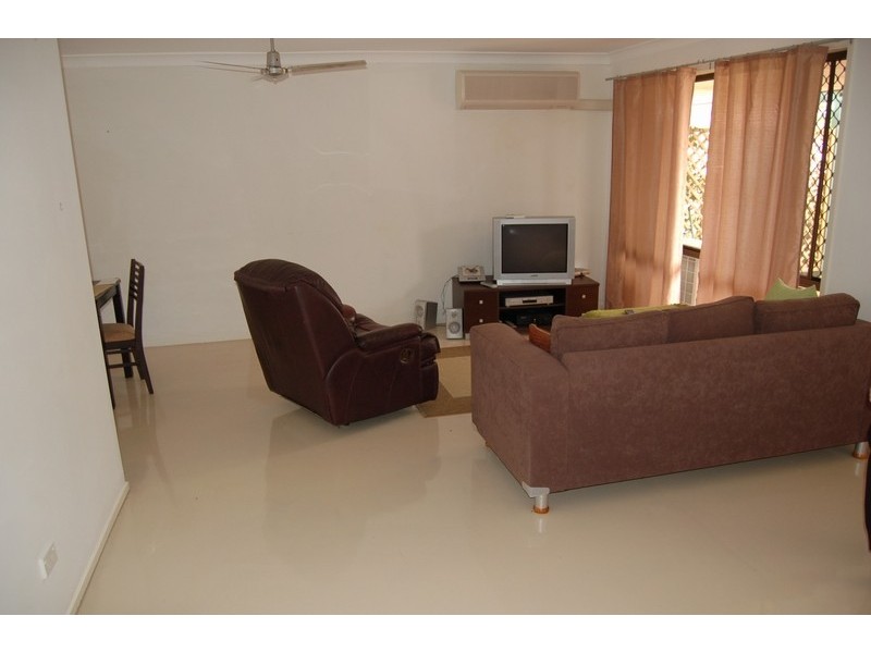 42 “Miami Villas III” 12 Landau Court, Miami QLD 4220